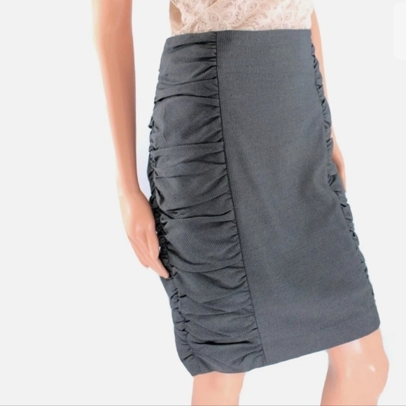 Anthropologie Cartonnier Gray  Ruched Sides Pencil Draped Mini/Midi Slip Skirt 6 - Picture 3 of 12